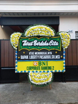 Papan Bunga Duka di Teupah Selatan
