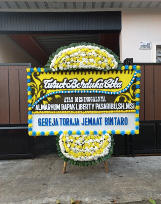 Papan Bunga Duka di Teupah Selatan